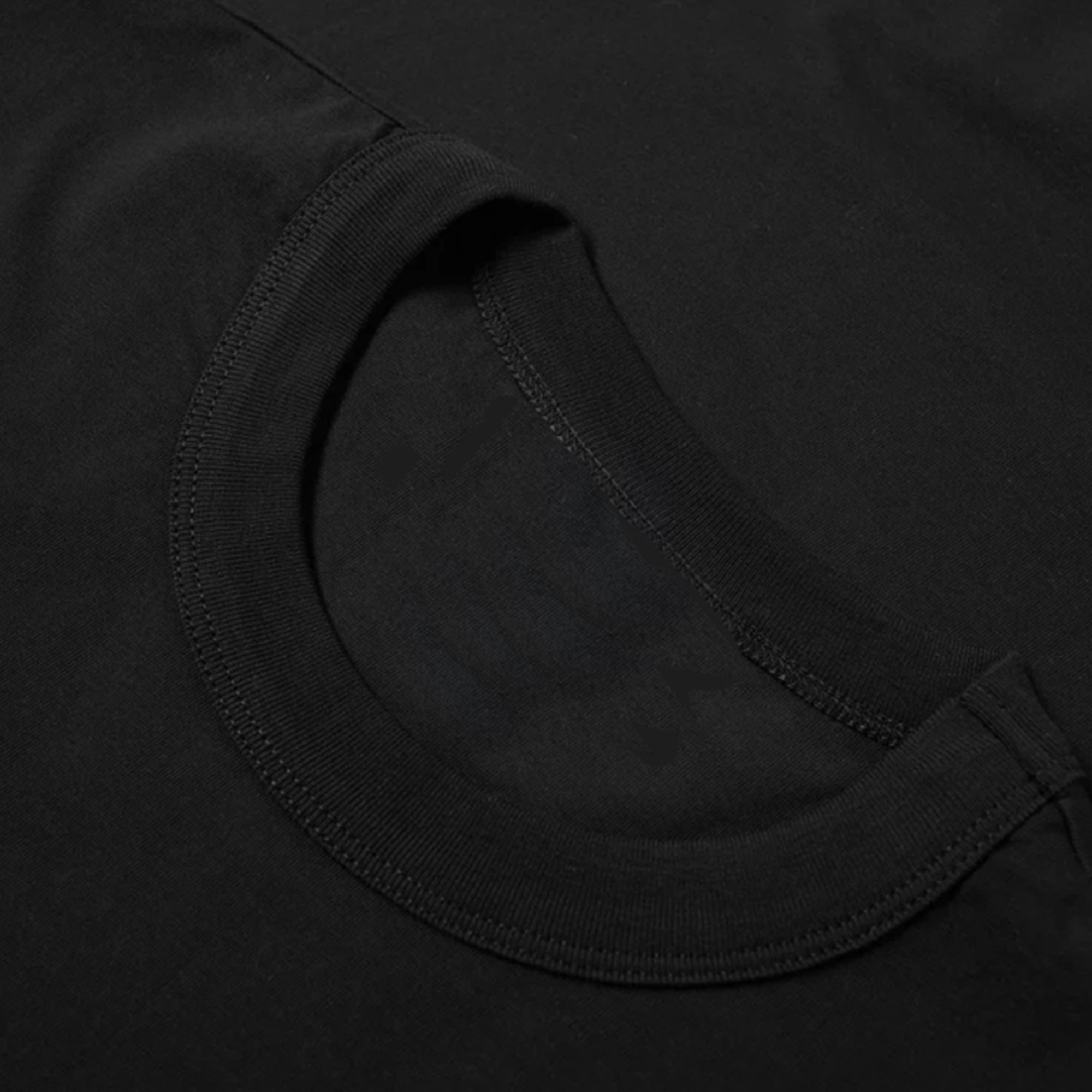 Damen-T-Shirt mit einer Illust – Korean Pants Lifestyle Bewertung und Preis